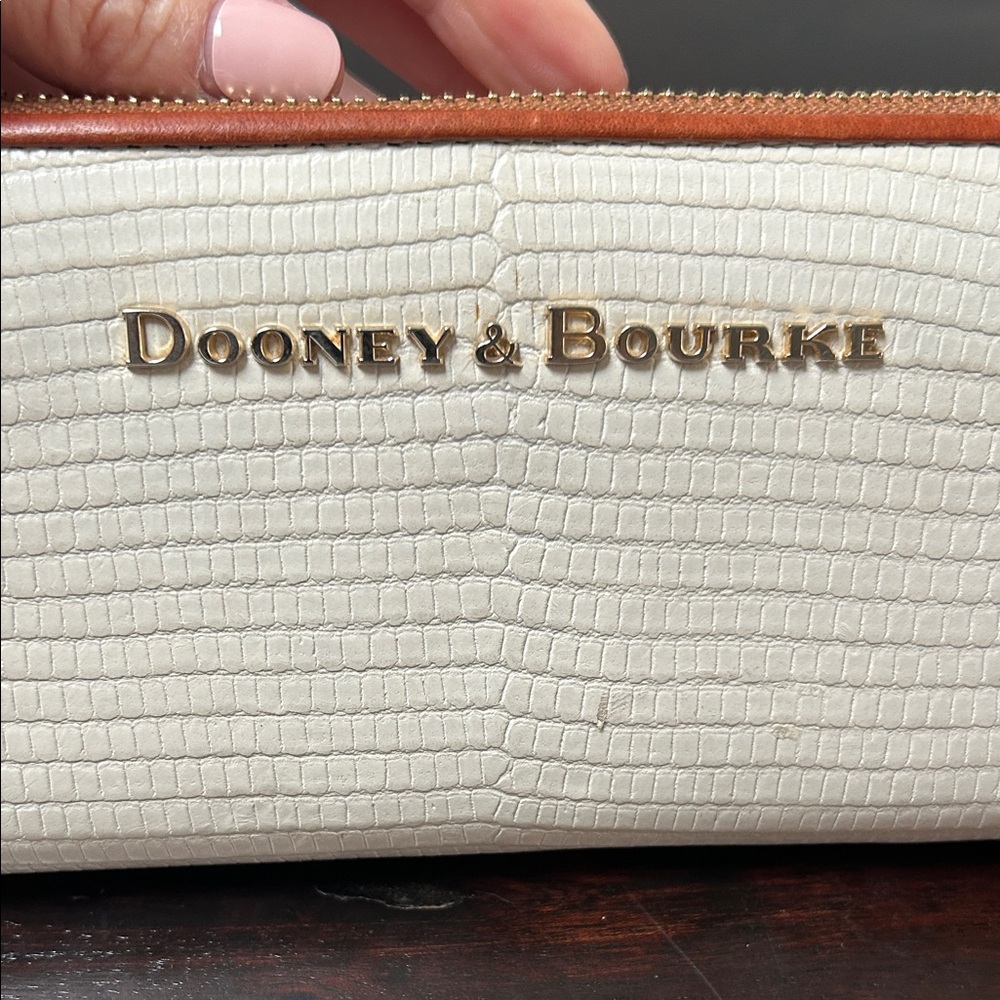 Dooney & Bourke Cream and Brown Textured Wallet - Picture 5 of 5